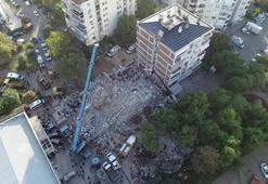 İzmir’de enkaz altındaki anne ve 4 çocuğuna ulaşıldı ve enkazdan çıkarıldılar...