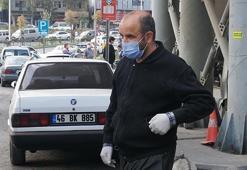 Karantinadan kaçan koronavirüs hastası bankta otururken bulundu
