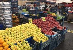 Semt pazarlarında uygun fiyat hem esnafı hem vatandaşı sevindirdi