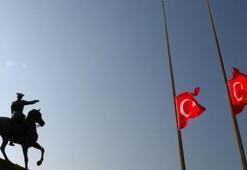 2 – 3 kıtalık kısa ilkokul 10 Kasım şiirleri: En güzel 10 Kasım Atatürk'ü anma günü şiirleri…