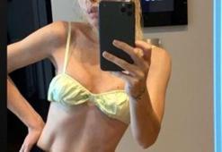 Şarkıcı Gülşen ayna karşısında bikinili pozunu paylaştı