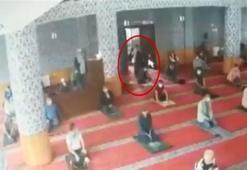 Eskişehir bu kadını konuşuyor! Cemaati bezdirdi: Bu cami benim...