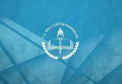 MEB, Öğretmenler Günü'nde 32 bin öğretmene kitap hediye edecek