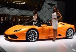 Lamborghini'den skandal hareket! Reklam kampanyasında...