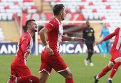 Ersun Yanal'dan ilk galibiyet