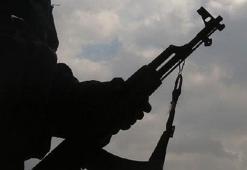 Terör örgütü PKK'lı kadın terörist teslim oldu