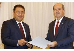 Hükümet krizi sona erdi! İşte KKTC'nin yeni başbakanı