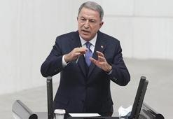 Bakan Akar'dan Yunanistan'a çok sert tepki