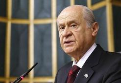 Devlet Bahçeli'den İran'a sert tepki: Hadi bu şiire de tepki göstersinler!