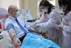 İçişleri Bakanı Süleyman Soylu immün plazma bağışçısı oldu