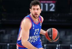 Anadolu Efes 69-72 Armani Milan