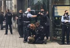 Almanya'da başörtülü kadına polis şiddeti! İnfial yarattı...