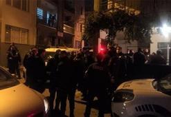 İzmir’de komşu kavgası! Yaralılar var