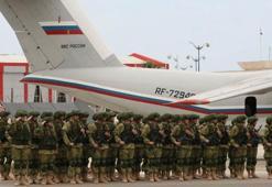 Rus ordusu Türkiye sınırında! Yüzlerce asker...