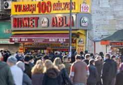 Nimet Abla Gişesi'ne akın ettiler! Kuyruğun sonu yok...