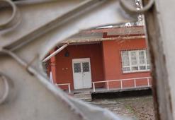 Yeni yılın ilk gününün gecesinde facia! Anne ve baba öldü, 3 çocuk hastanelik oldu...