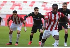Denizlispor 90+3'te attı puanlar paylaşıldı