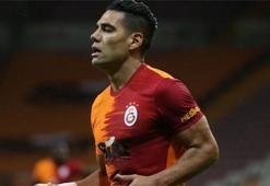 Falcao gidiyor! İşte resmi teklif yapan ilk kulüp
