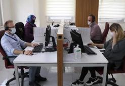 Eğitimciler ve sağlıkçılar koronaya karşı omuz omuza