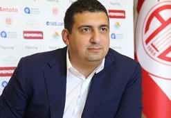 Antalyaspor Kulübü Başkanı Ali Şafak Öztürk, istifa etti