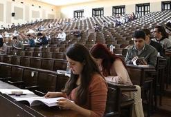 Bilim kurulu üyesinden 'üniversitelerde yüz yüze eğitim kararı' açıklaması