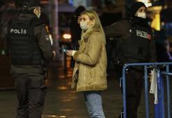 Hafta içi ve hafta sonu sokağa çıkma yasağı ile ilgili flaş açıklama! Tarih verildi...