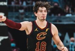 Cedi Osman'ın 9 sayı, 1 ribaunt
