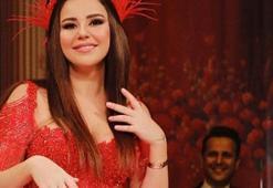 Merve Özbey aşka geldi! 'Sakla beni koynunda'