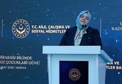 Bakan Selçuk: Kadınlarımızın karar alma mercilerinde olmaları için uğraşıyoruz