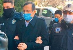 Rütbesini FETÖ elebaşının taktığı generalin apoletleri söküldü
