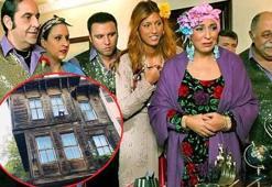 Cennet Mahallesi dizisinin çekildiği ahşap ev satılıyor! Fiyatı...