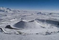 'Dünya'nın nazar boncuğu' bembeyaz!