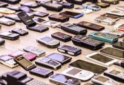 Cep telefonları 27 yılda hayatın merkezine yerleşti