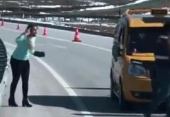 Jandarma durdurduğu araçta buldu! Araçtaki kadın başına silah dayadı