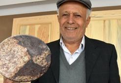 Ağacın dibinde buldu! 2 yıldır kasada saklıyor, etrafının yanık olduğunu görünce...