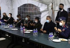 Bakan Akar'dan Bitlis şehitlerinin ailelerine taziye ziyareti