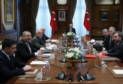 Cumhurbaşkanı Erdoğan'dan TV yayınlarında hassasiyet vurgusu