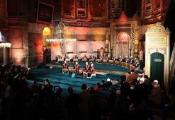 Ayasofya Camii'nde Miraç Kandili Gecesi programında Mi'raciye okundu