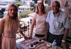 Antalya'da aile faciası! Annesi, babasını ve kız kardeşini öldürdü...
