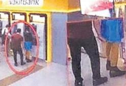 Avukatın etek altı fotoğraflarını çekti! Karar verildi