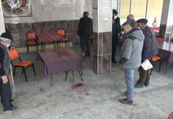 Kıraathanede dehşet anları! İçeriye tüfekle girip vurdu
