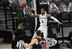 Popovich 1300. galibiyetini aldı!