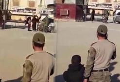 Afrin'de iki kadın terörist, eylem öncesi bombalarla yakalandı