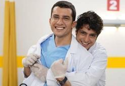 Fırat Altunmeşe Mucize Doktor'dan ayrıldı mı? Mucize Doktor Demir neden ayrıldı, başka bir diziyle mi anlaştı?