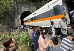 Tayvan’da tren raydan çıktı: 36 ölü, 72 yaralı