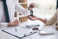 Sıfır ve ikinci el araba fiyatları ile ilgili flaş açıklama! Yüzde 20...