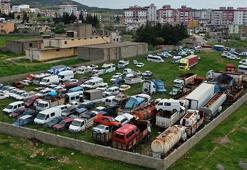 Yediemin otoparkındaki araçlar çürüyor