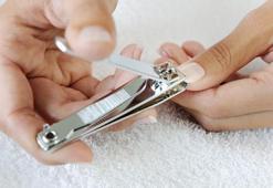 Tırnak kesmek orucu bozar mı? Oruçluyken tırnak kesilir mi?