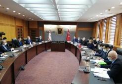 Bakan Pekcan, KKTC Maliye Bakanı ile görüştü