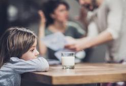 Çocuklar için boşanmayı ertelemek doğru mu?